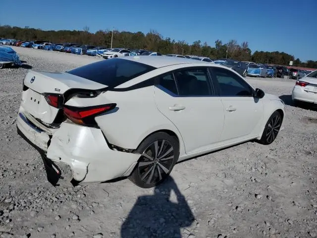 2022 NISSAN ALTIMA SR  