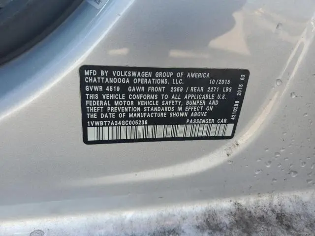 2016 VOLKSWAGEN PASSAT SE  