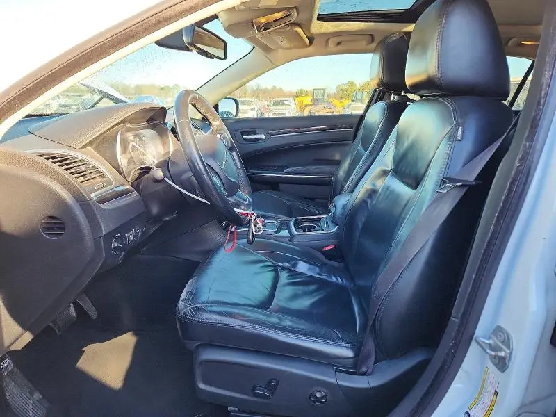 2015 CHRYSLER 300 LIMITED  