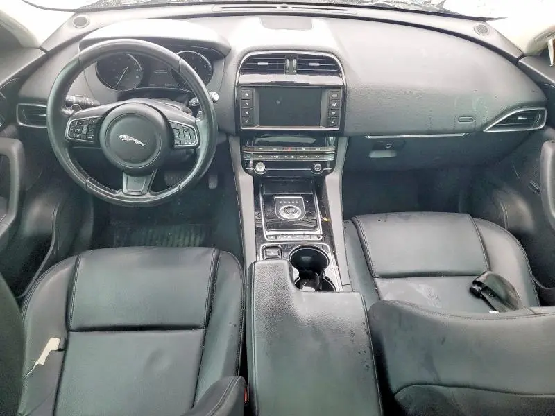 2017 JAGUAR F-PACE   