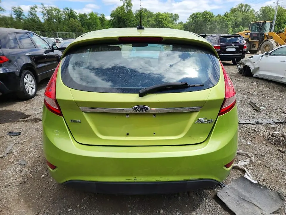 2011 FORD FIESTA SES  