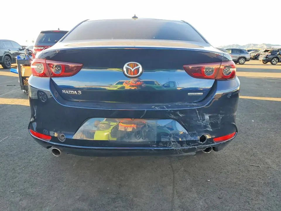 2020 MAZDA 3 PREMIUM  