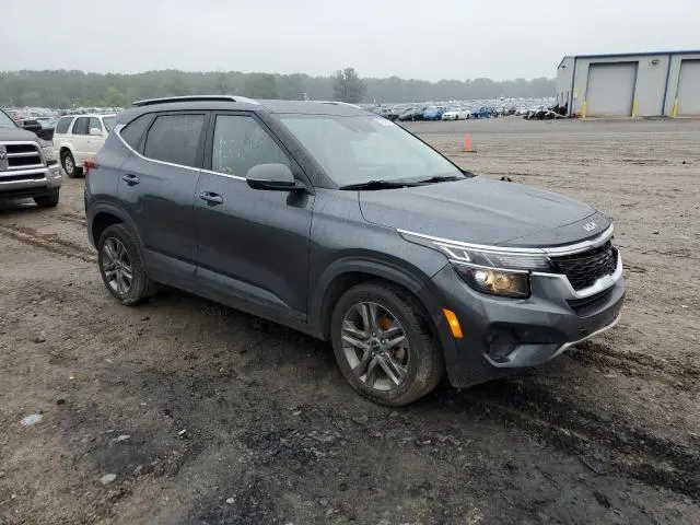 2022 KIA SELTOS S  