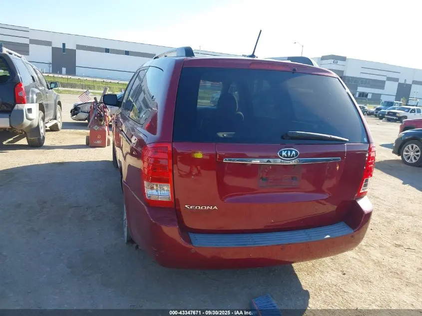 2011 KIA SEDONA LX