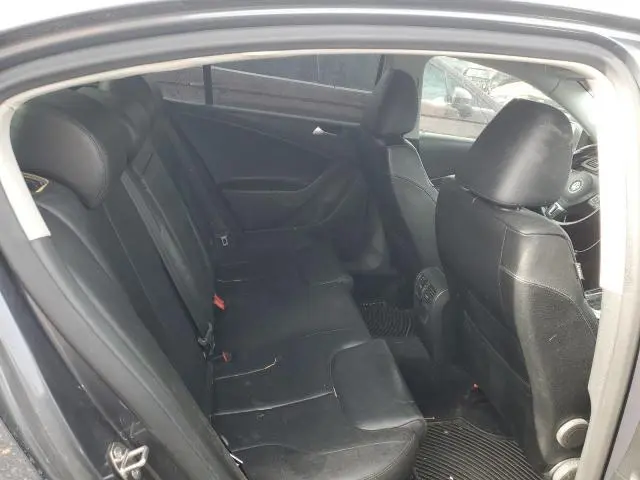 2010 VOLKSWAGEN PASSAT KOMFORT  