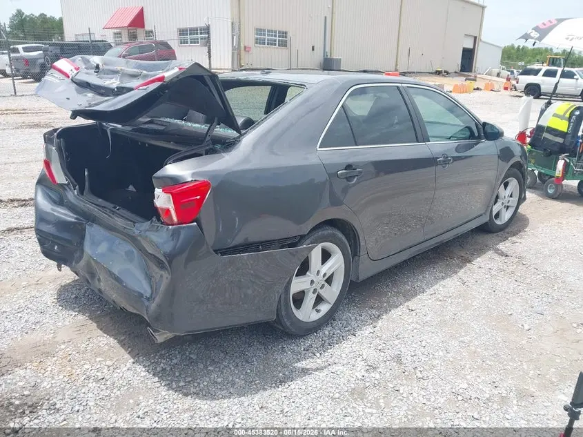 2012 TOYOTA CAMRY SE