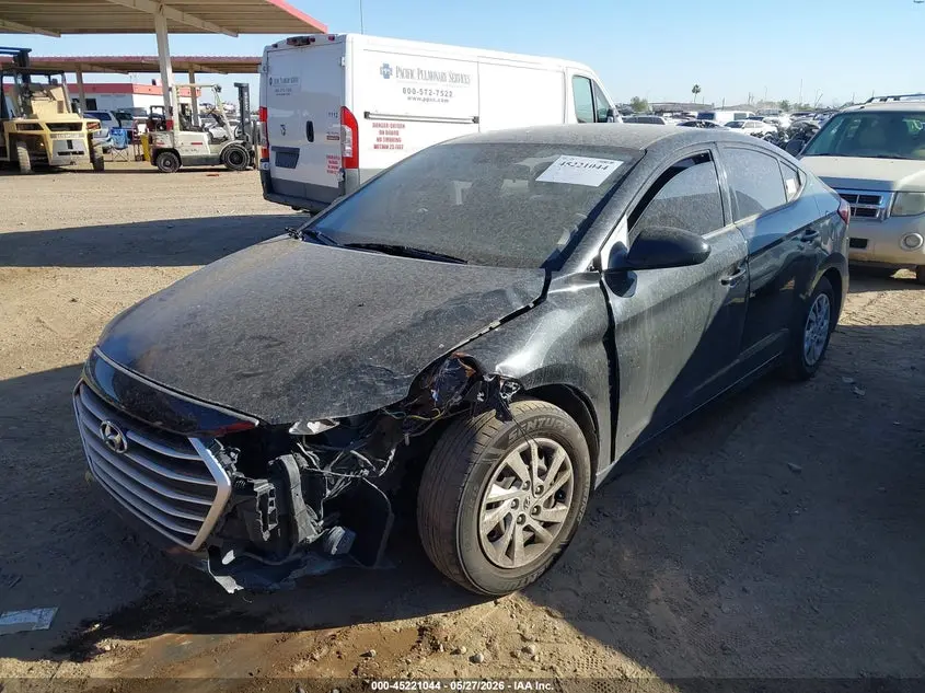 2018 HYUNDAI ELANTRA SE