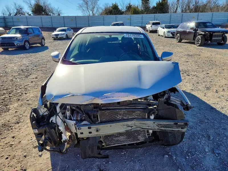 2016 NISSAN VERSA S  
