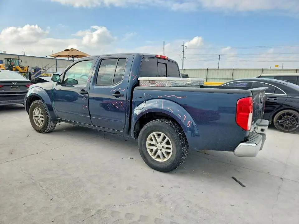 2016 NISSAN FRONTIER SV  