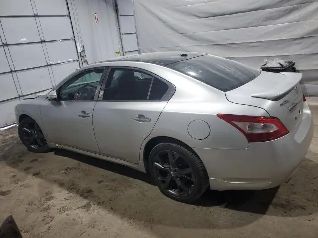 2010 NISSAN MAXIMA S  