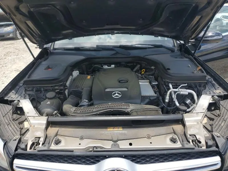 2017 MERCEDES-BENZ GLC 300  