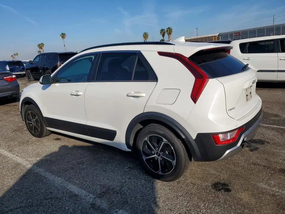 2024 KIA NIRO EX  
