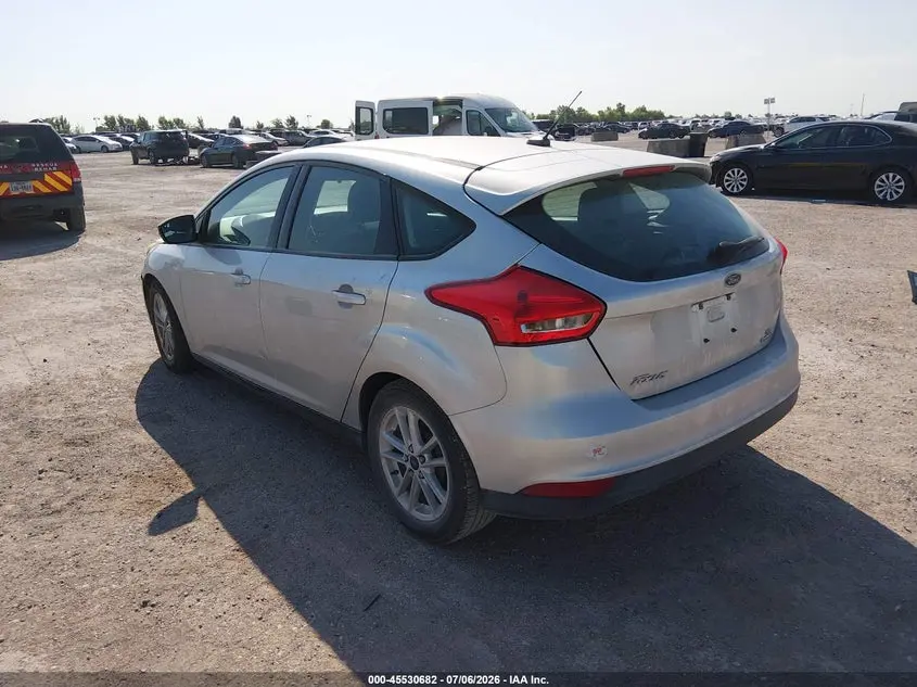 2016 FORD FOCUS SE