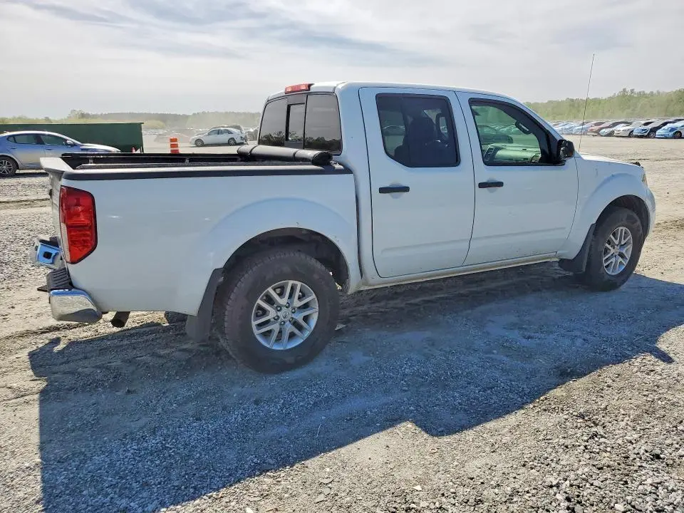 2018 NISSAN FRONTIER SV  