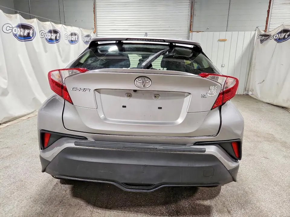 2019 TOYOTA C-HR XLE  