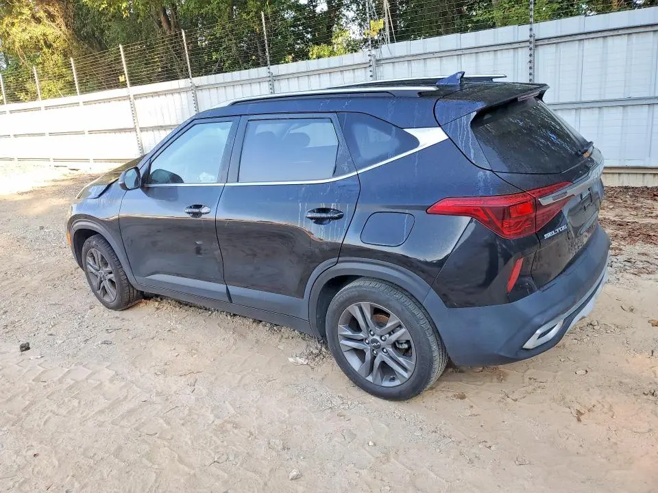 2023 KIA SELTOS S  