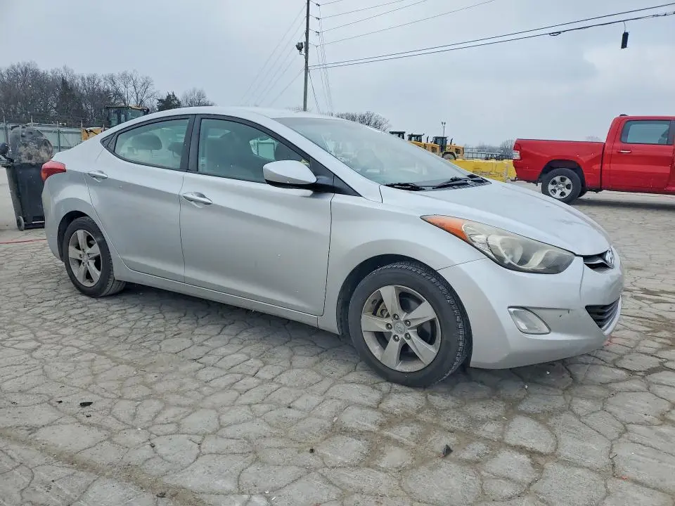 2012 HYUNDAI ELANTRA GLS  