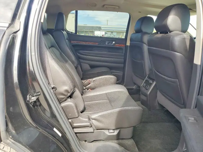 2015 LINCOLN MKT   