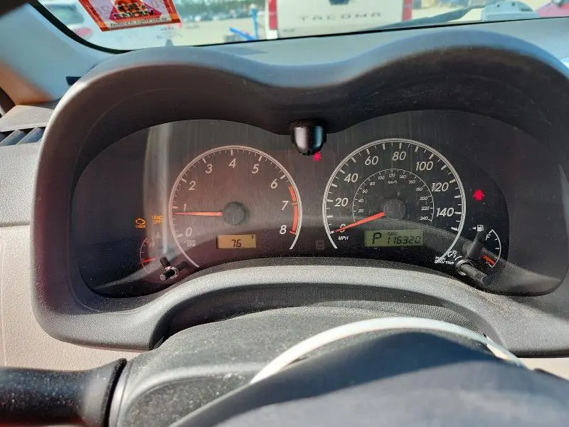 2011 TOYOTA COROLLA LE  