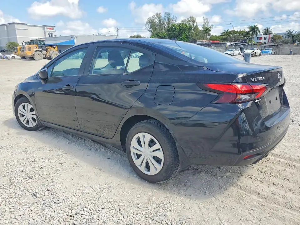 2023 NISSAN VERSA S  