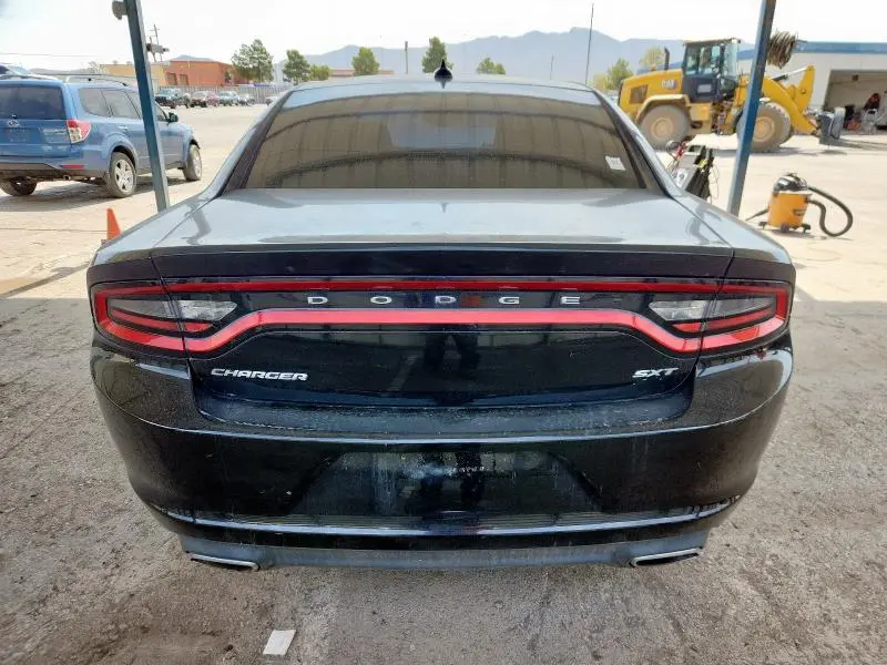2016 DODGE CHARGER SXT  