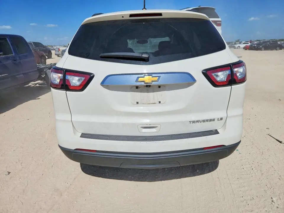 2015 CHEVROLET TRAVERSE LS  