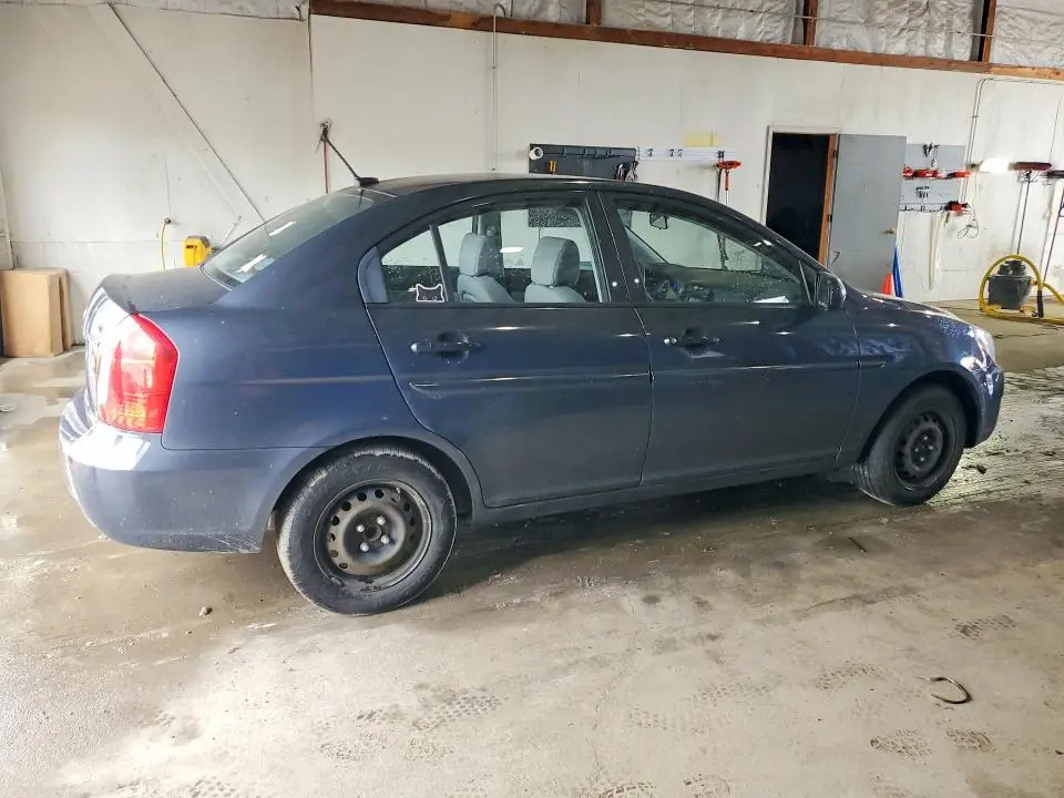 2010 HYUNDAI ACCENT GLS  