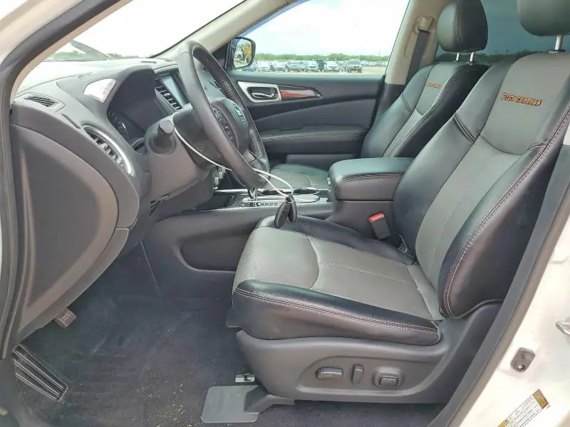 2019 NISSAN PATHFINDER SL  