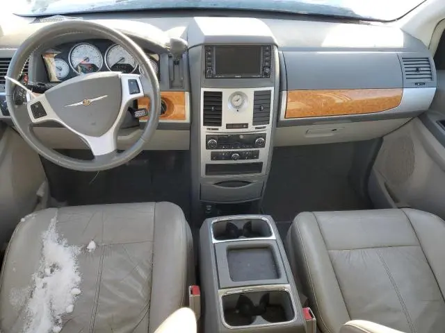 2010 CHRYSLER TOWN & COUNTRY LIMITED  