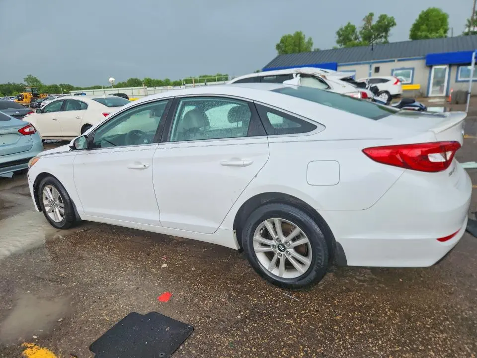 2017 HYUNDAI SONATA SE  