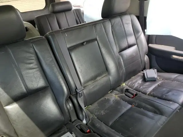 2011 CHEVROLET SUBURBAN K1500 LT  