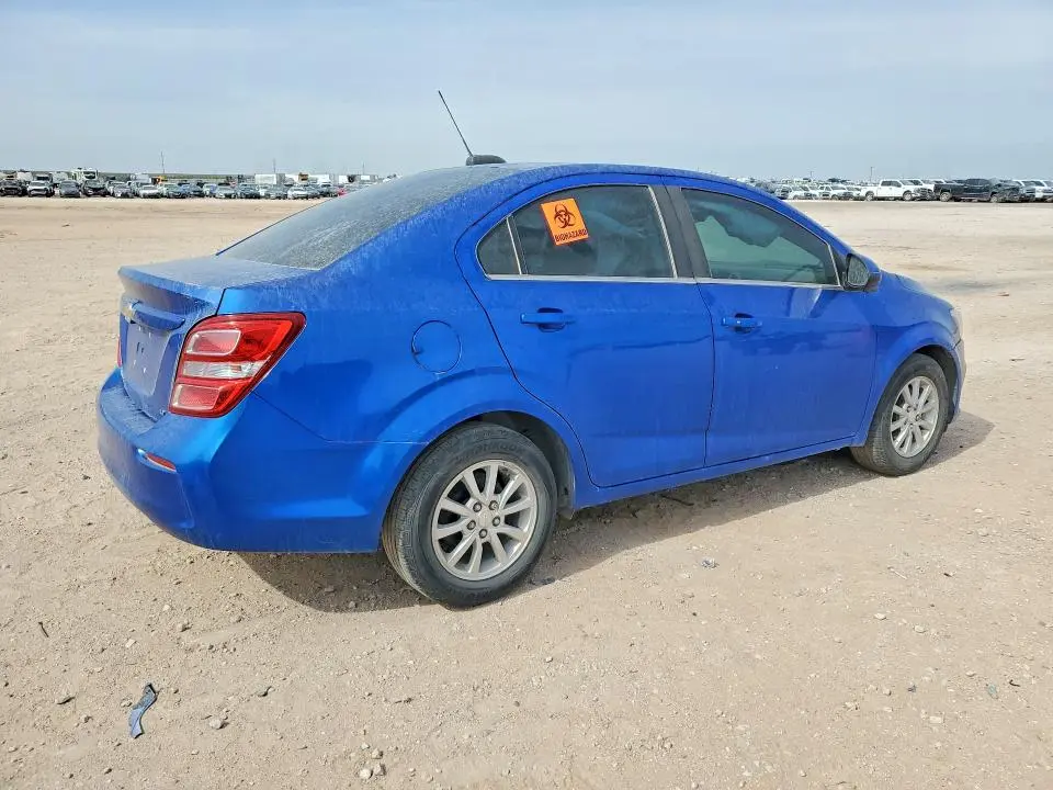 2019 CHEVROLET SONIC LT  