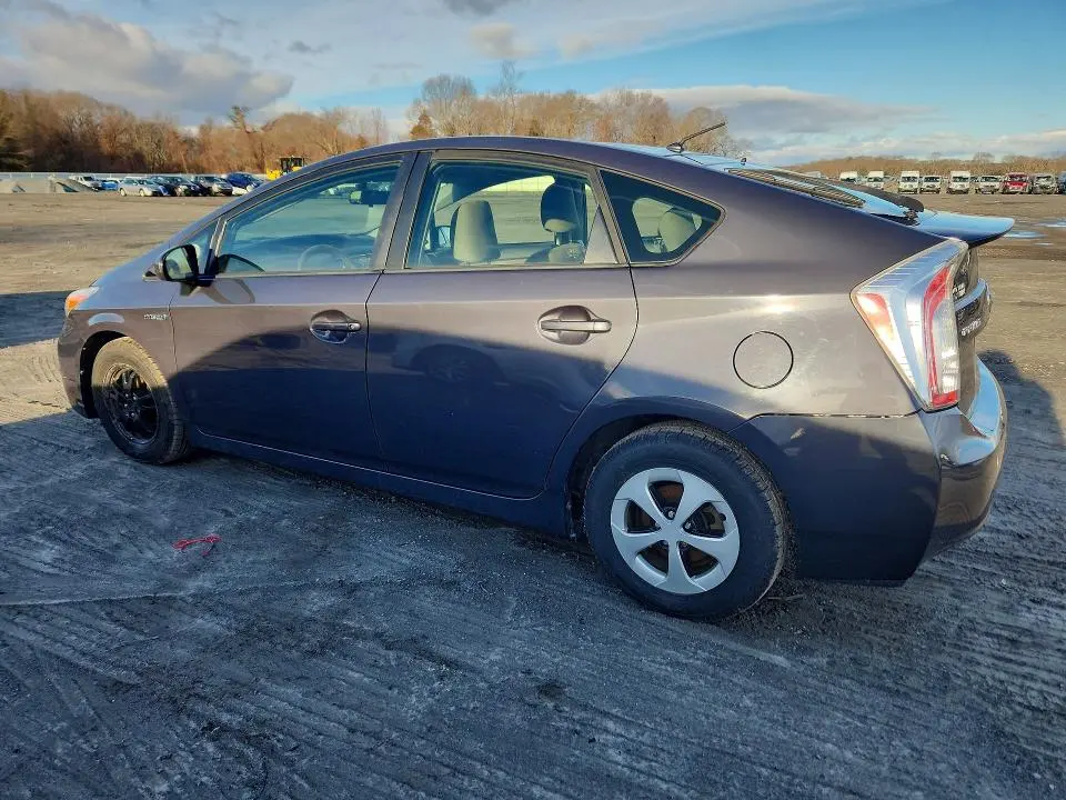2015 TOYOTA PRIUS TWO  