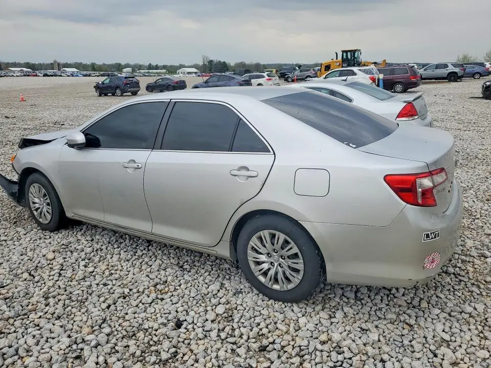 2013 TOYOTA CAMRY LE  
