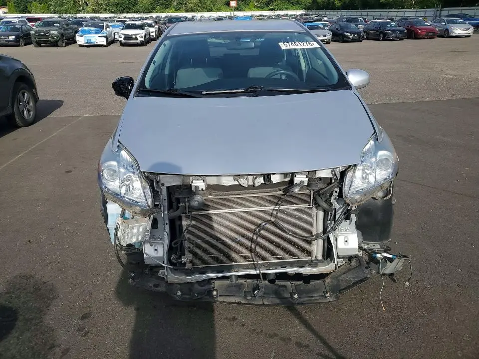 2011 TOYOTA PRIUS THREE  
