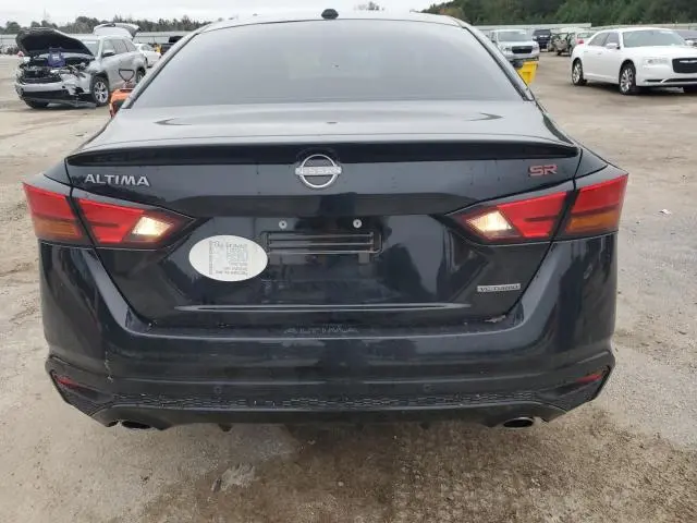 2024 NISSAN ALTIMA SR  