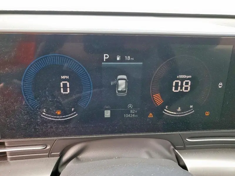 2025 HYUNDAI KONA SE  