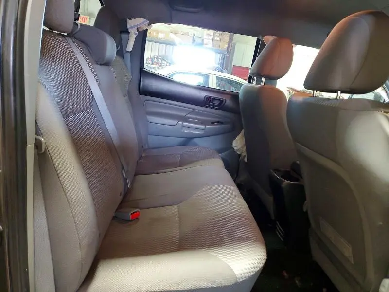 2015 TOYOTA TACOMA V6  