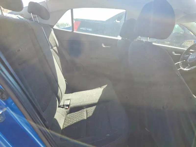 2022 KIA RIO S  