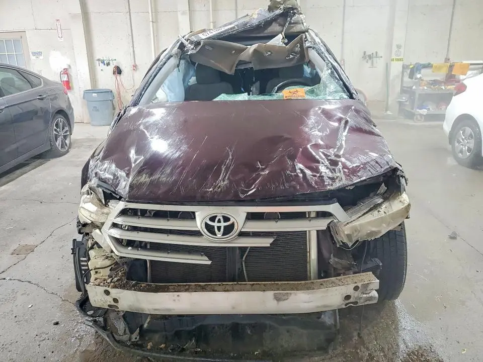 2013 TOYOTA HIGHLANDER PLUS  
