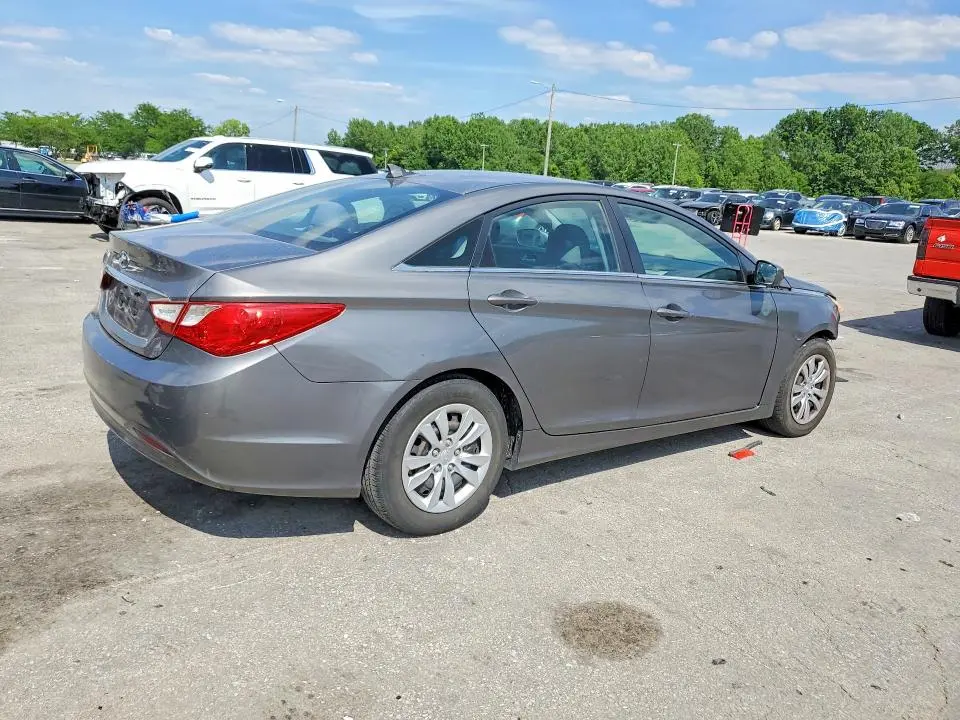 2012 HYUNDAI SONATA GLS  