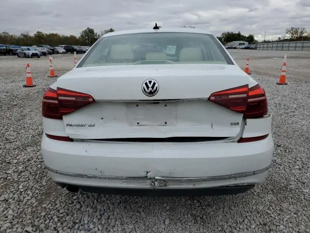 2017 VOLKSWAGEN PASSAT SE  
