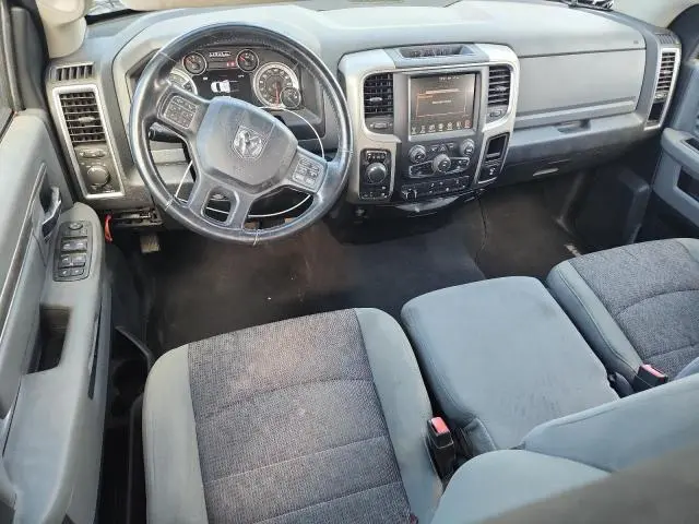 2016 RAM 1500 SLT  