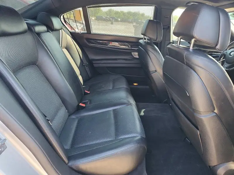 2014 BMW 750 LXI  