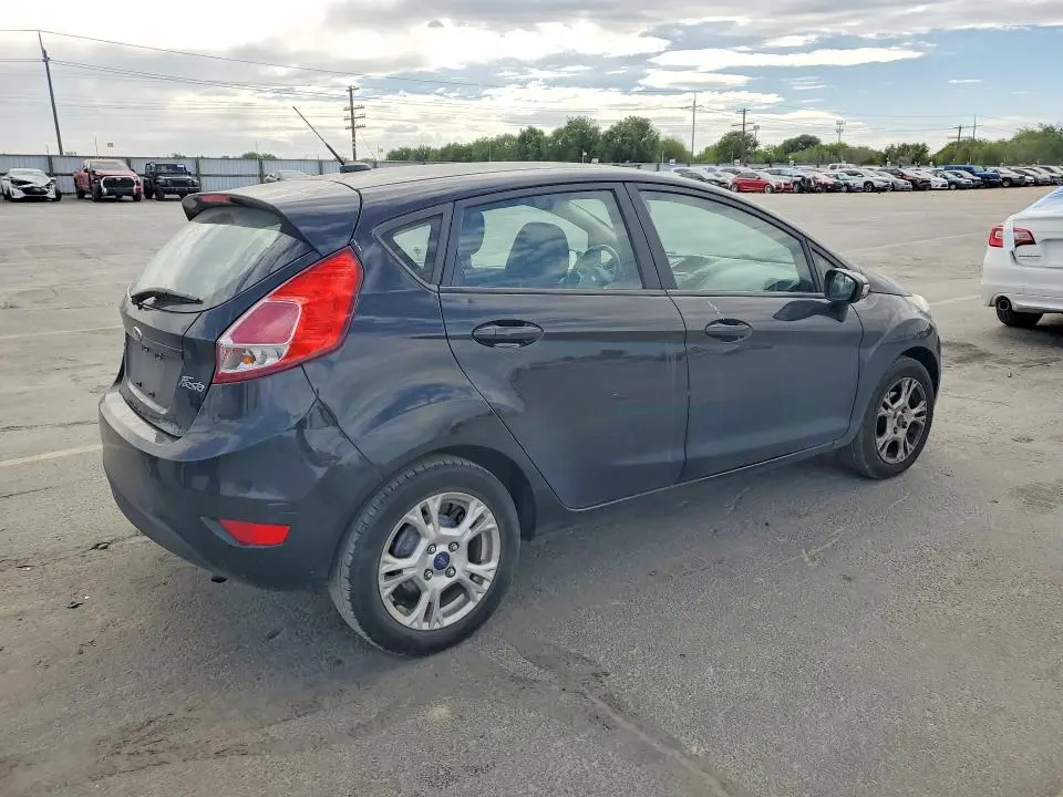 2015 FORD FIESTA SE  