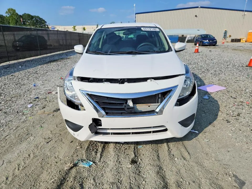 2019 NISSAN VERSA S  