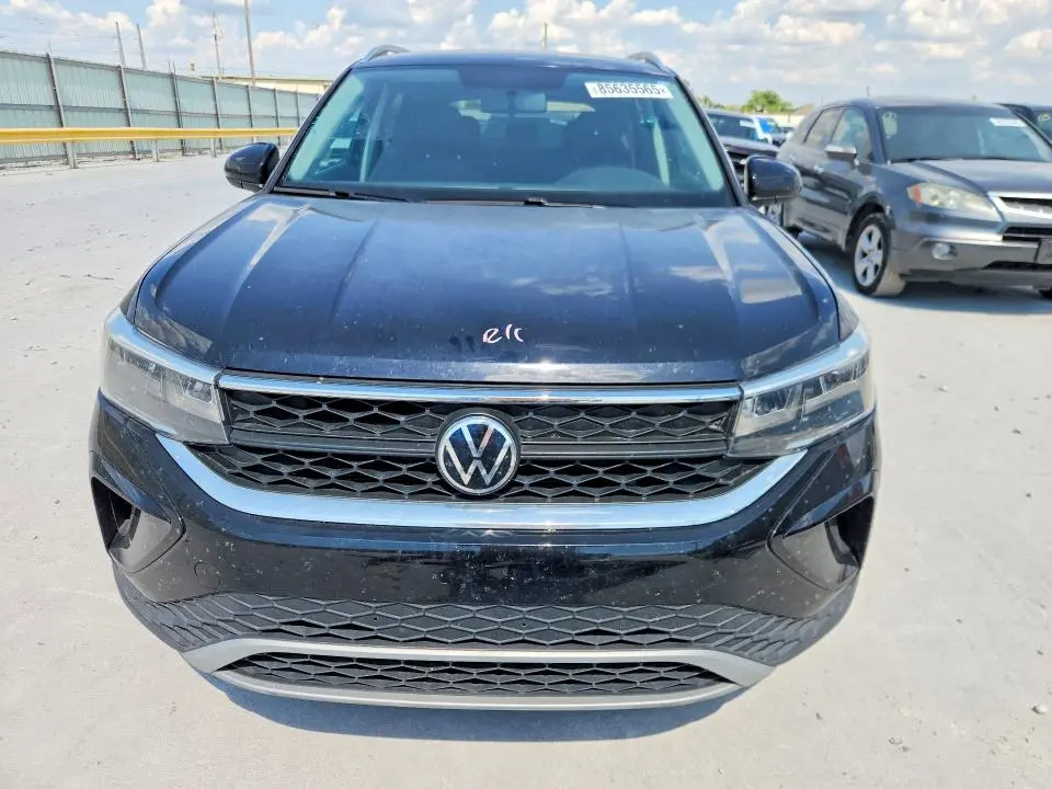 2022 VOLKSWAGEN TAOS SE  