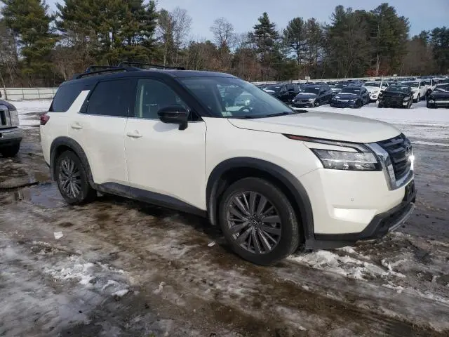2024 NISSAN PATHFINDER SL  