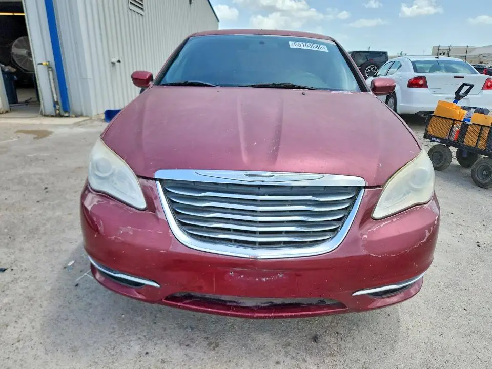 2013 CHRYSLER 200 LX  