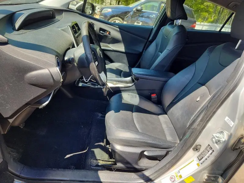 2016 TOYOTA PRIUS THREE TOURING  